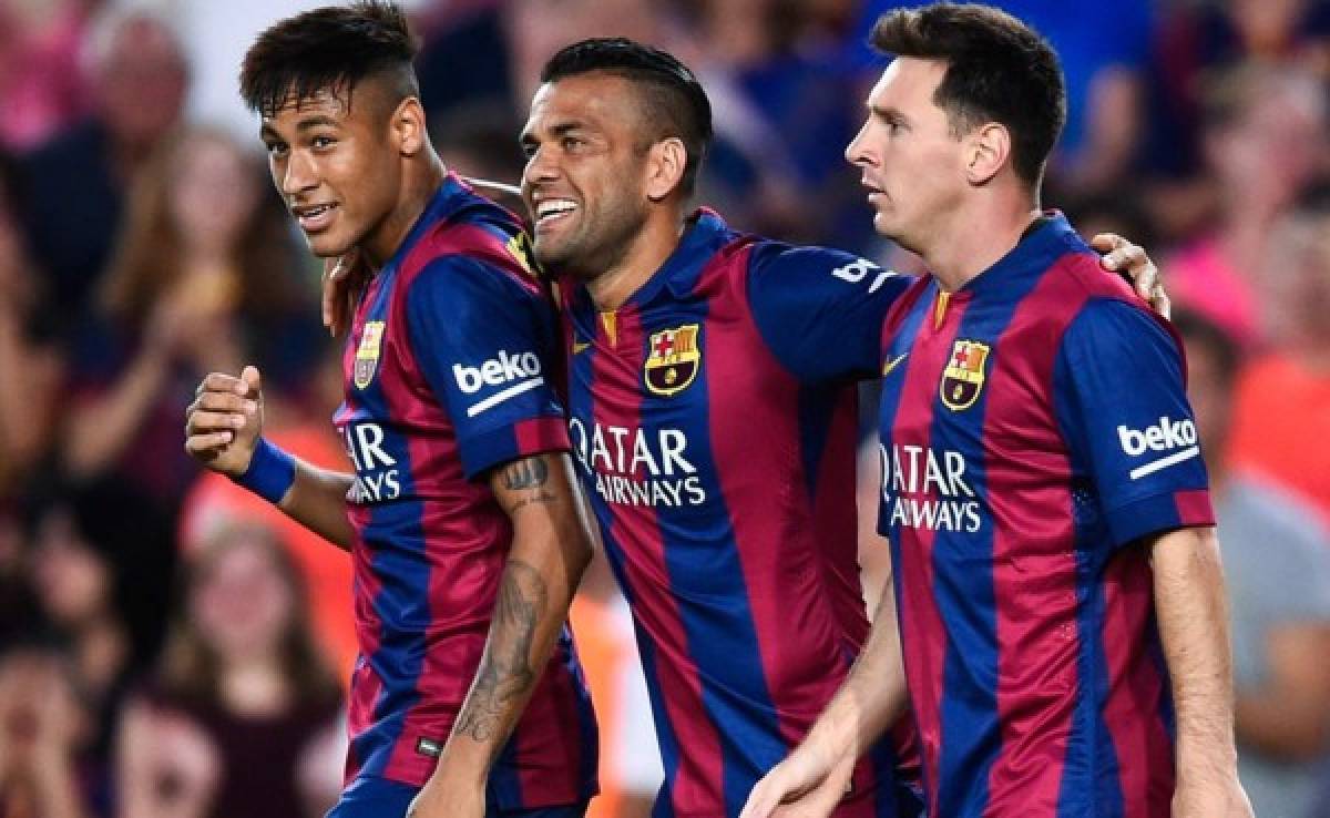 El Barcelona confirma que el contrato de Dani Alves finaliza en 2015