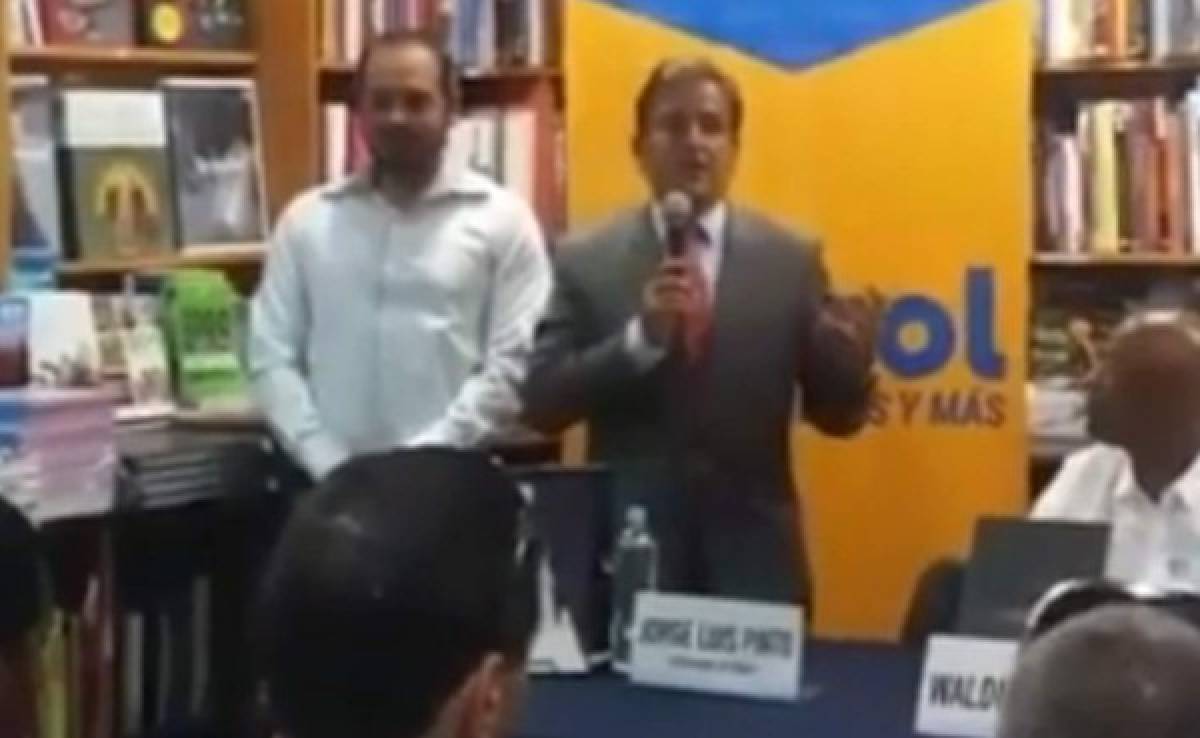 VIDEO: Jorge Luis Pinto se conmueve y llora en un discurso en Perú