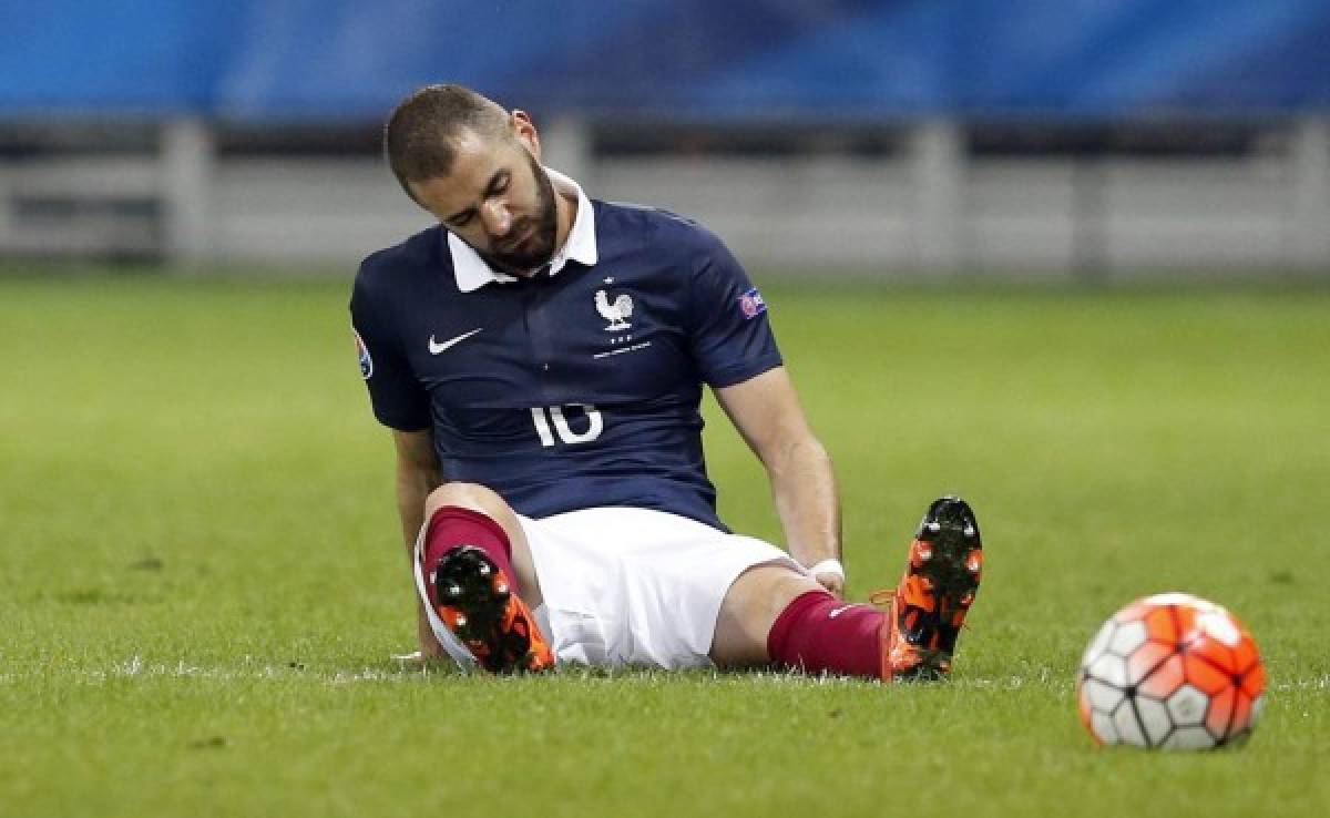 Benzema se retira con molestias tras firmar un doblete contra Armenia