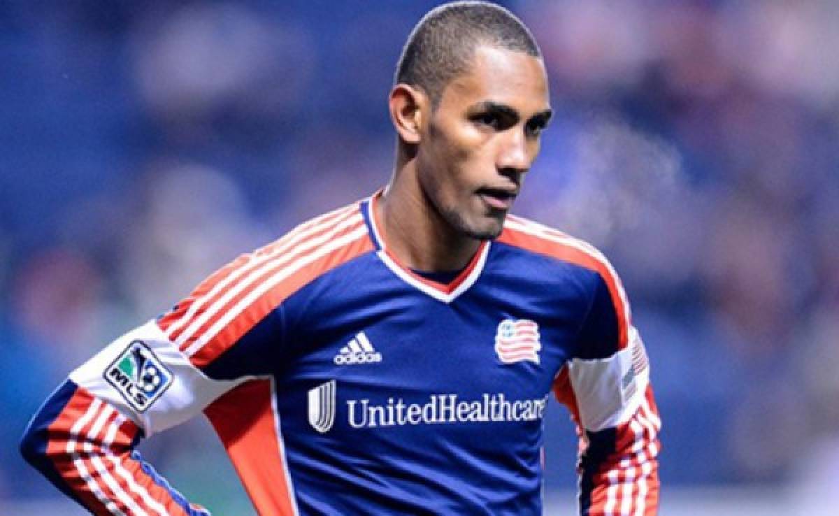 Jerry Bengtson queda fuera del New England Revolution de la MLS