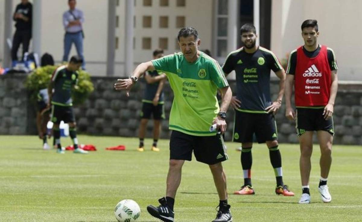 México inicia su concentración para enfrentar a El Salvador