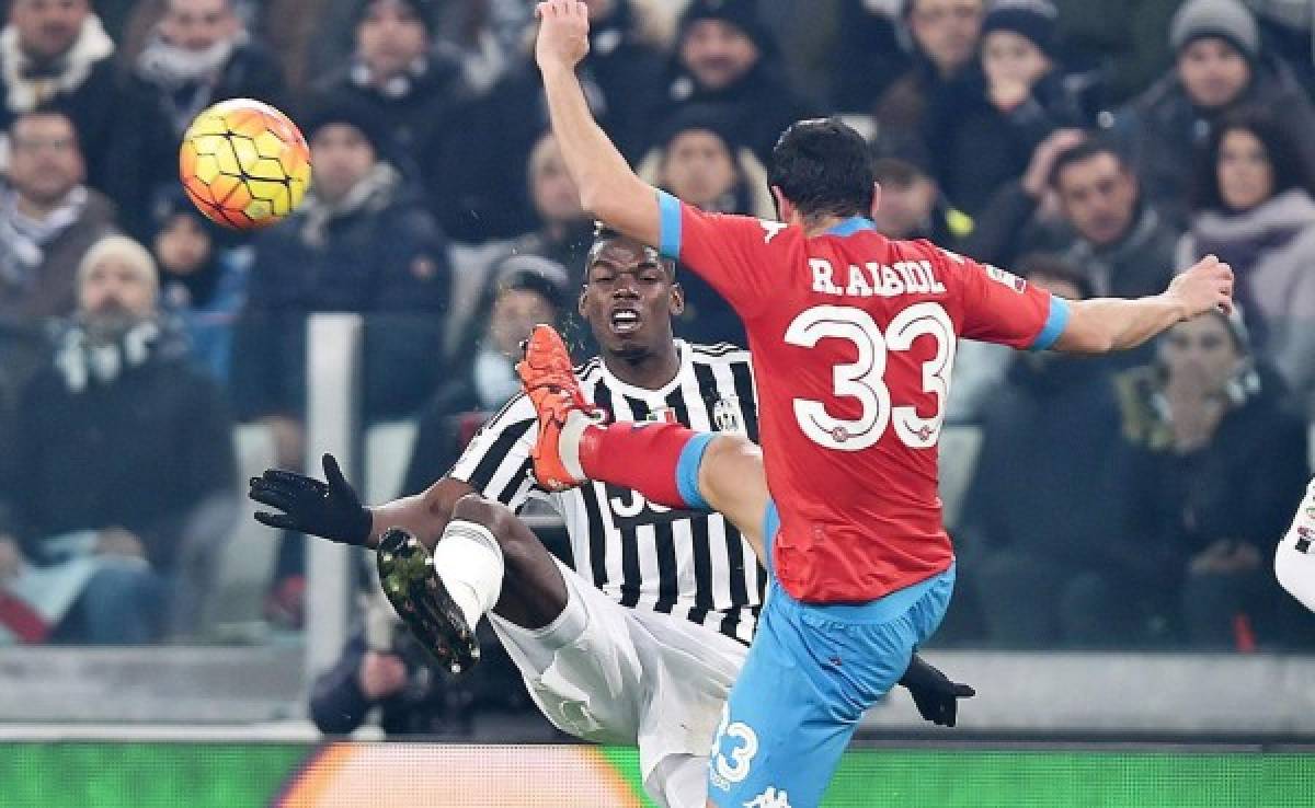 La Juventus gana 1-0 al Nápoles y conquista el liderato de la Serie A