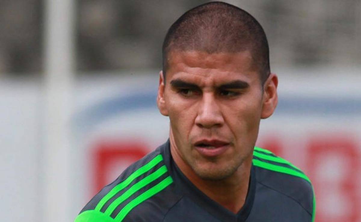 Carlos Salcido anuncia su retiro de la selección de México