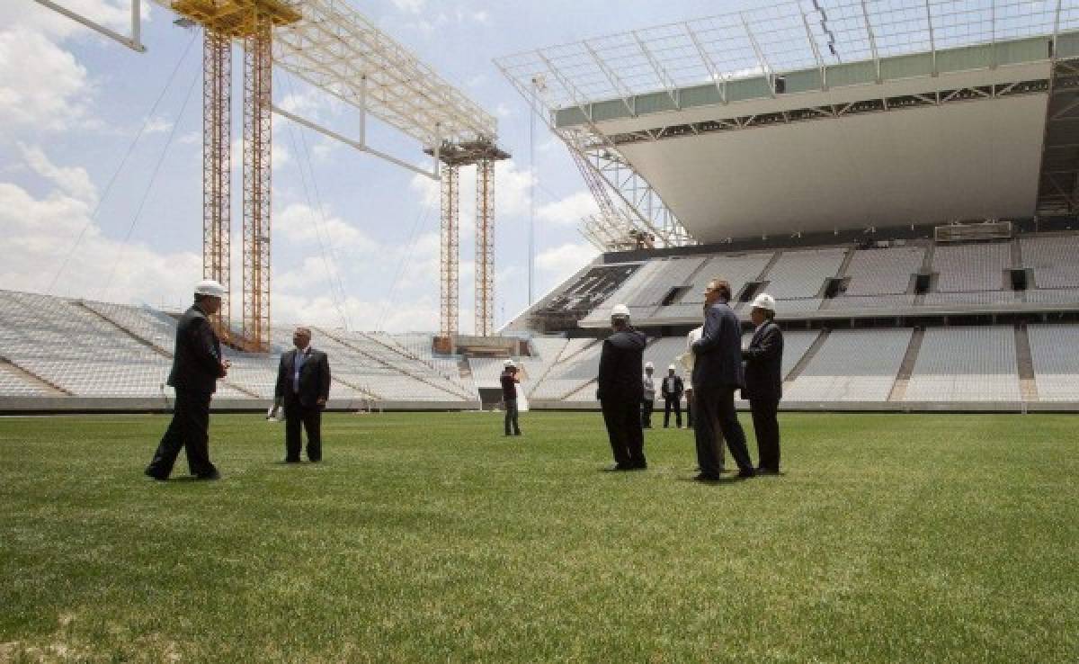 Secretario de FIFA inspeccionará tres estadios sin acabar