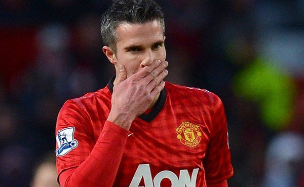 Van Persie se perderá cruce ante Bayern por lesión