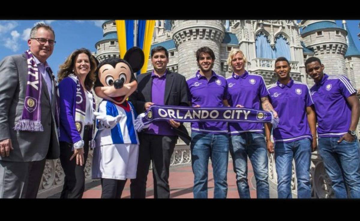 Bryan Róchez visitó con Kaká el parque de diversiones Walt Disney World