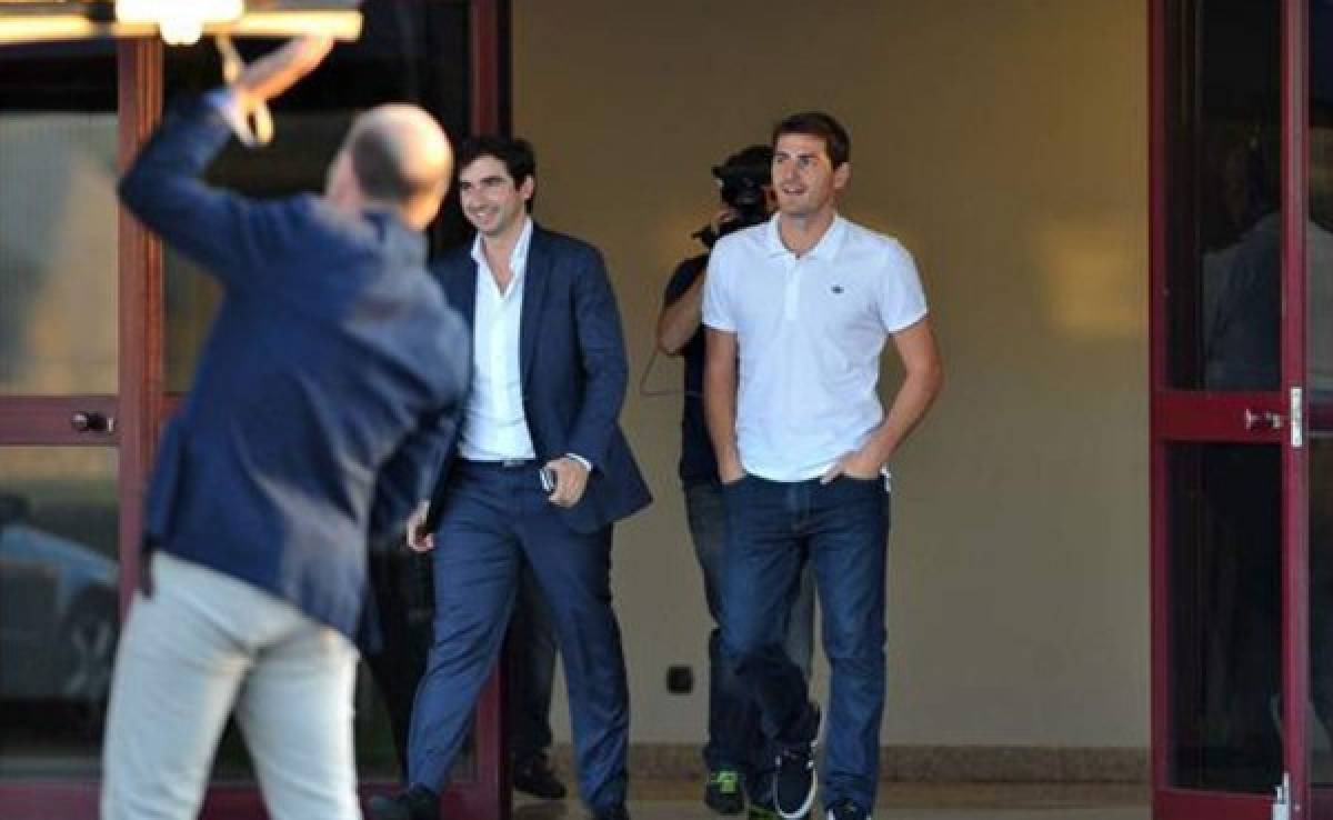 Iker Casillas llevará el número 12 en el Oporto