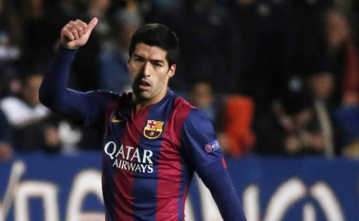 Primer gol oficial de Luis Suarez con el Barcelona.