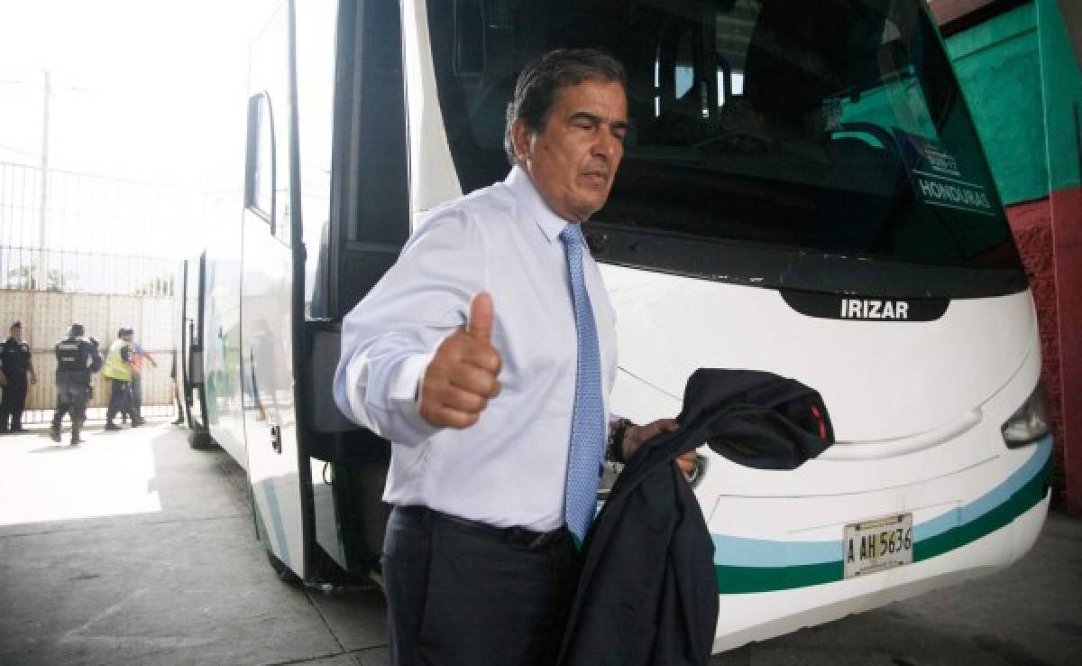 Jorge Luis Pinto desmiente que dirigirá a la selección de Perú