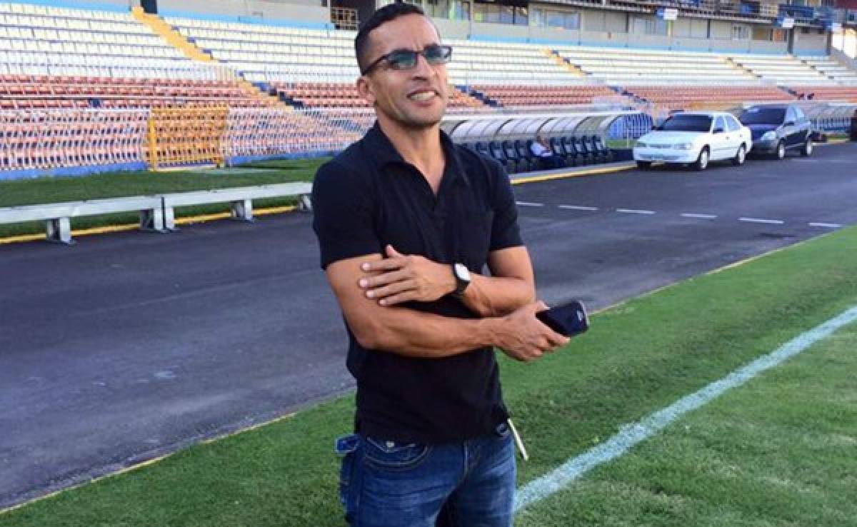 Iván Guerrero visita al plantel de Motagua antes de las semifinales