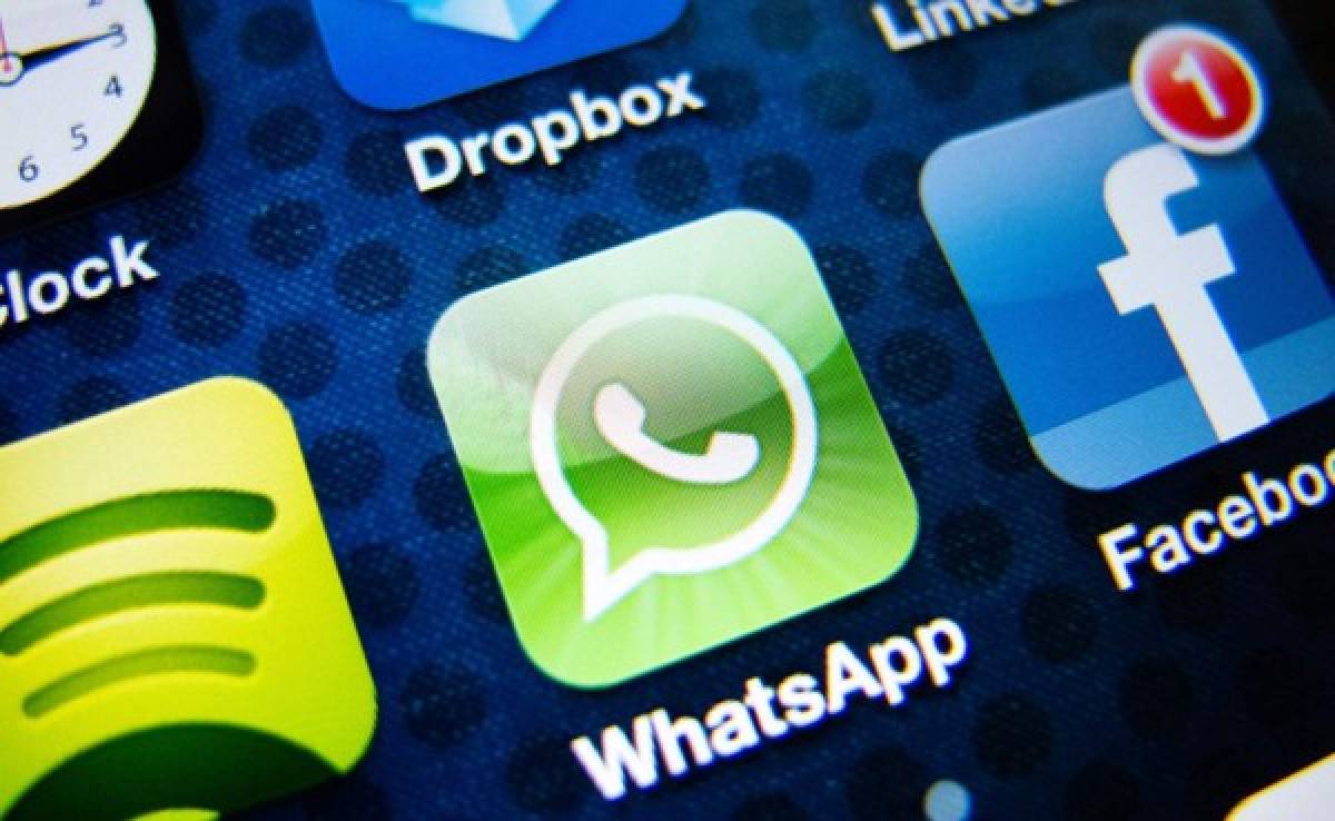 Alemania prohíbe a Whatsapp compartir datos con Facebook