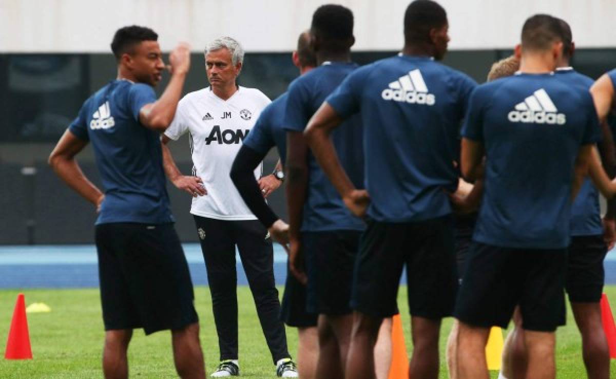 Mourinho prepara una barrida en el Manchester United: Se van 9 jugadores