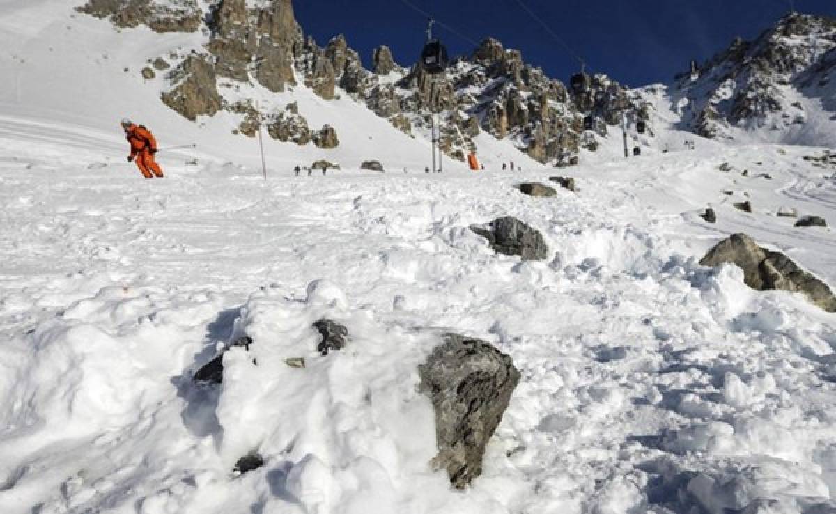 Seis esquiadores mueren en los Alpes franceses a causa de una avalancha