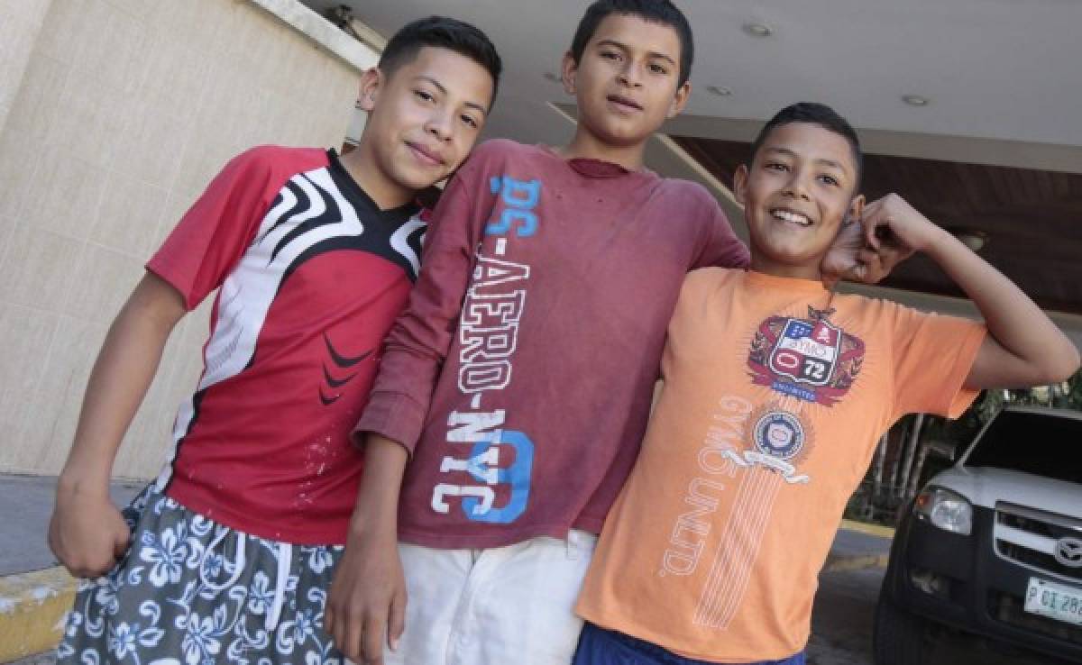 Tres niños vigilan hotel del Olimpia antes de medirse a Motagua