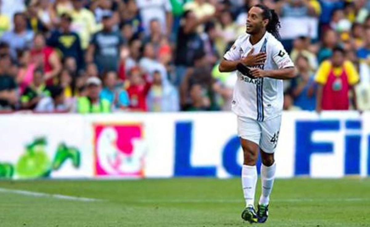 Ronaldinho se despide de México con emotivo mensaje