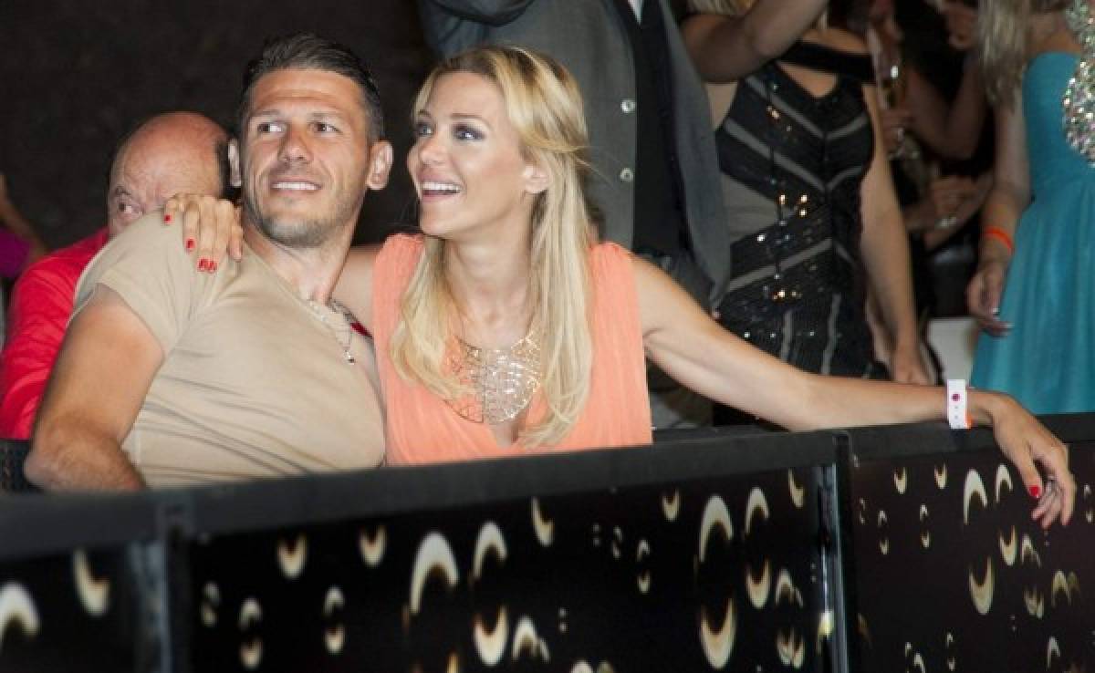 Messi anima a Demichelis a contraer matrimonio con una modelo