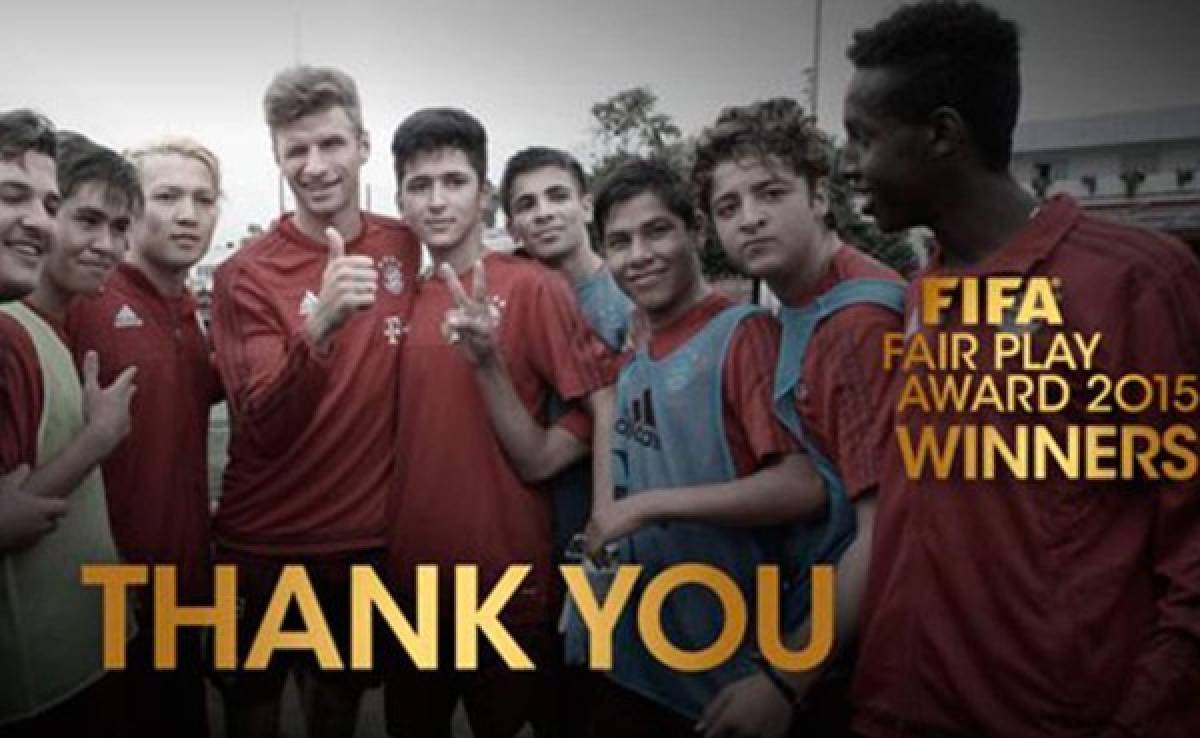 La FIFA premia a todos los clubes que ayudan a los refugiados