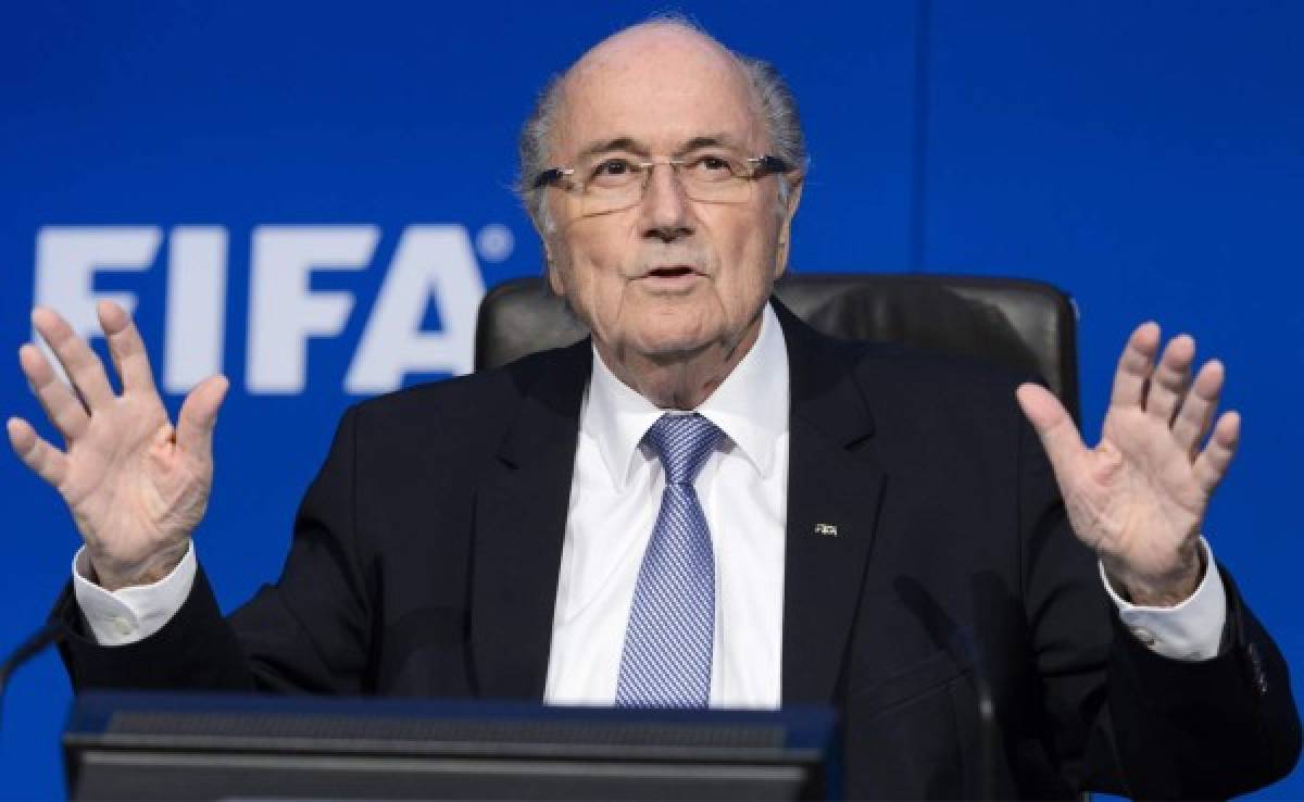 FIFA mantendrá colaboración con justicia suiza tras imputación de Blatter