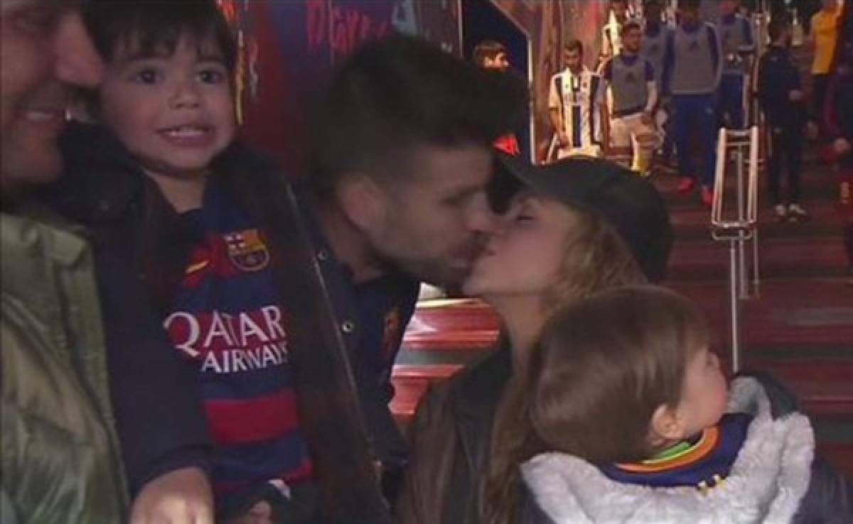 La cariñosa escena entre Piqué y Shakira antes del Barcelona-Real Sociedad