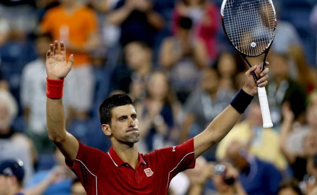 Djokovic completó la jornada ganadora de los grandes favoritos