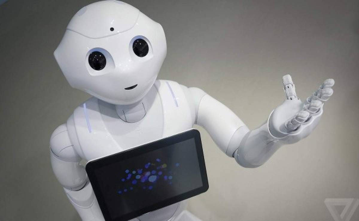 El padre de Pepper inventa un nuevo robot contra la soledad