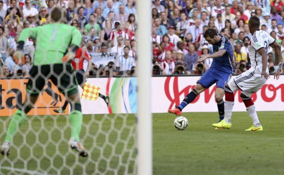 VIDEO: Gonzalo Higuaín perdonó un regalo de Alemania