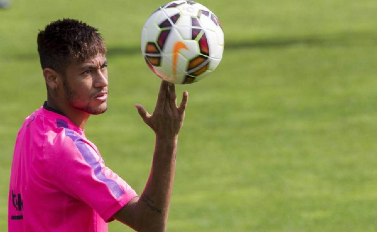 Neymar y Rakitic en fisioterapia por molestias tras partido ante Levante