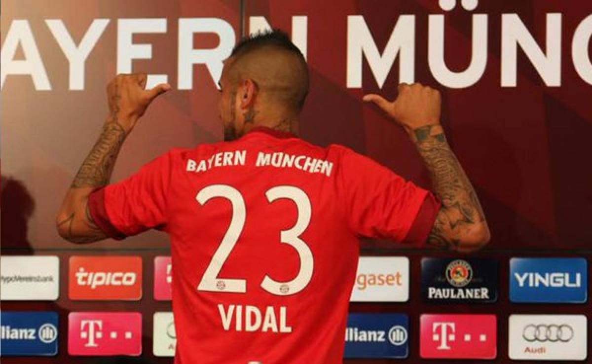 Chileno Arturo Vidal firma por cuatro años con el Bayern