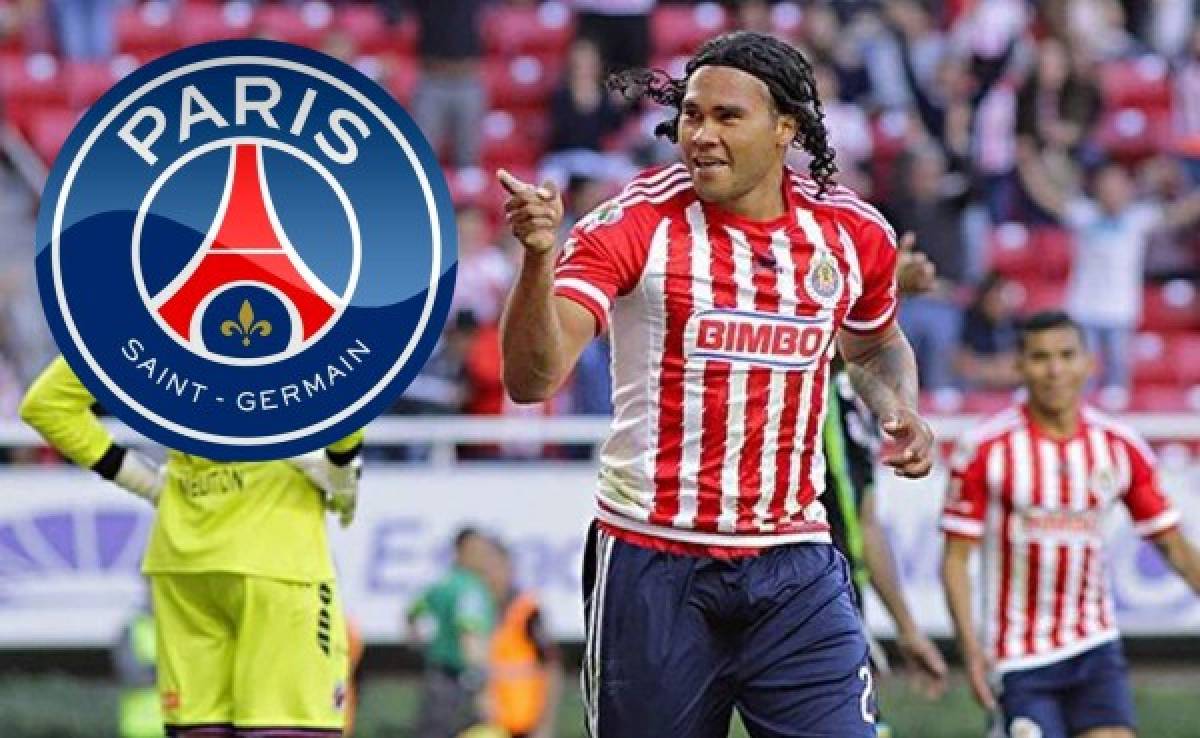 El mexicano Carlos 'Gullit' Peña estaría en la mira del PSG de Francia