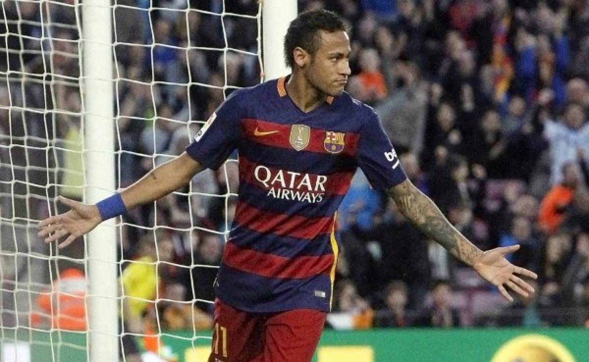 Neymar iguala a Luis Suárez en la cima de los goleadores en España