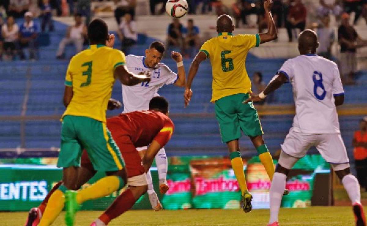 Honduras empata ante Sudáfrica y aún no convence previo a eliminatorias