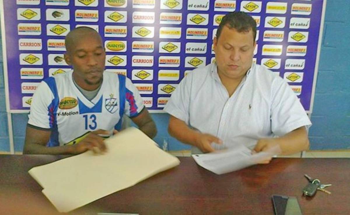 Nery Medina deja el Olimpia y firma como nuevo jugador del Victoria