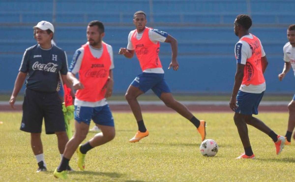 Pinto entrena con equipo completo en la Selección de Honduras