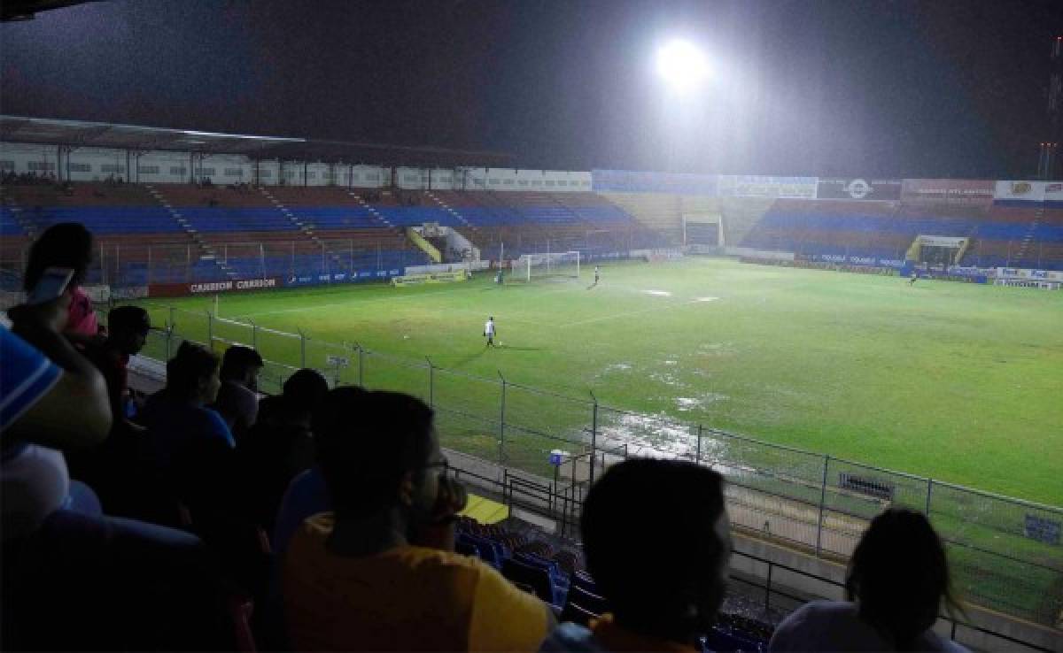 Juego Vida-Marathón se suspende por lluvia en La Ceiba