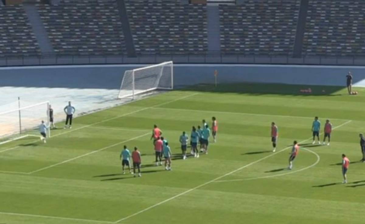 VIDEO: 'Kun' Agüero y Lampard, por el mejor tiro libre