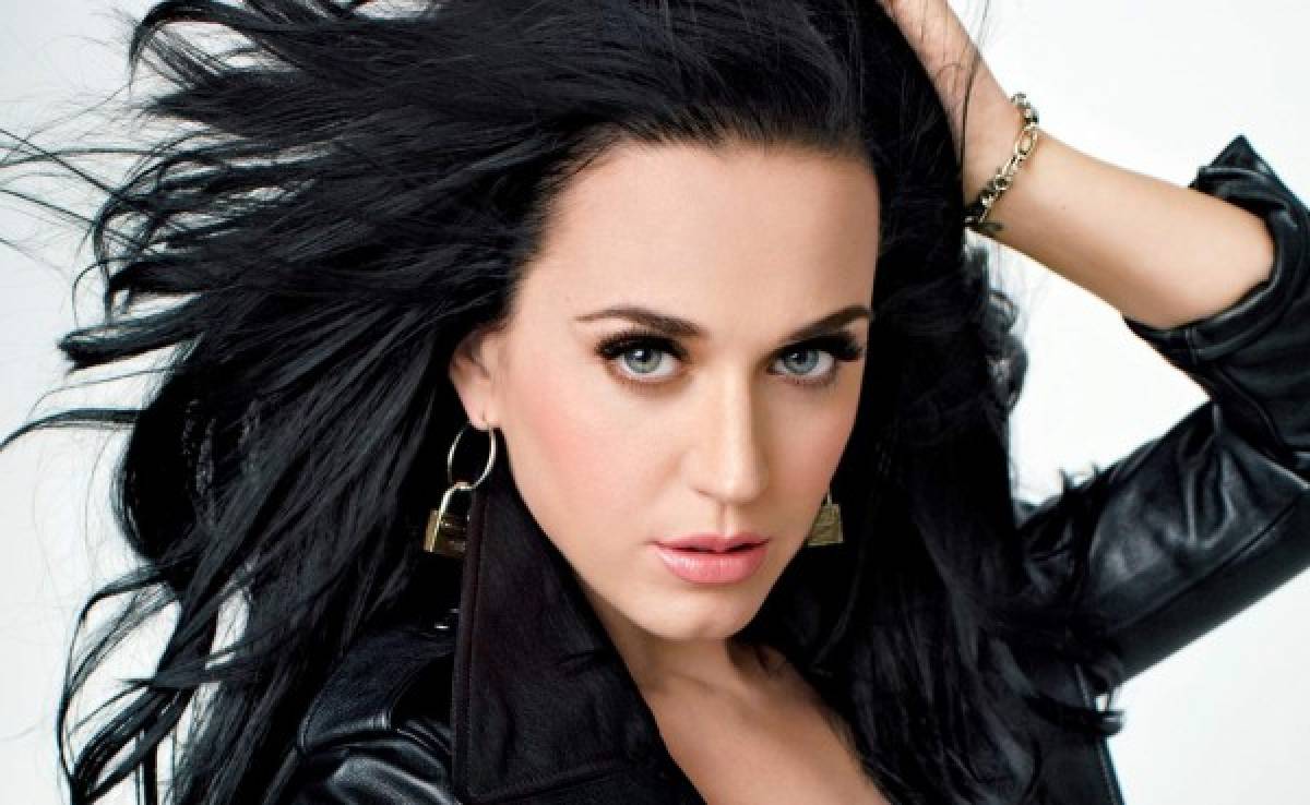 Katy Perry amenizará en el medio tiempo del Superbowl XLIX