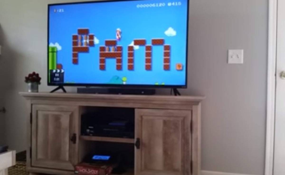 VIDEO: Propone matrimonio con juego de Super Mario