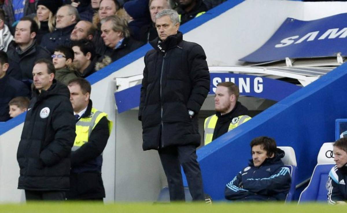 Mourinho: 'Estoy avergonzado, perder con un rival así es una desgracia'