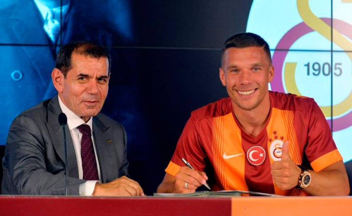 Lukas Podolski deja el Arsenal y marcha al Galatasaray