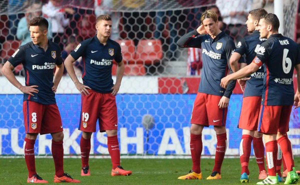 Atlético de Madrid pierde en Gijón y le dice practicamente adiós a la Liga