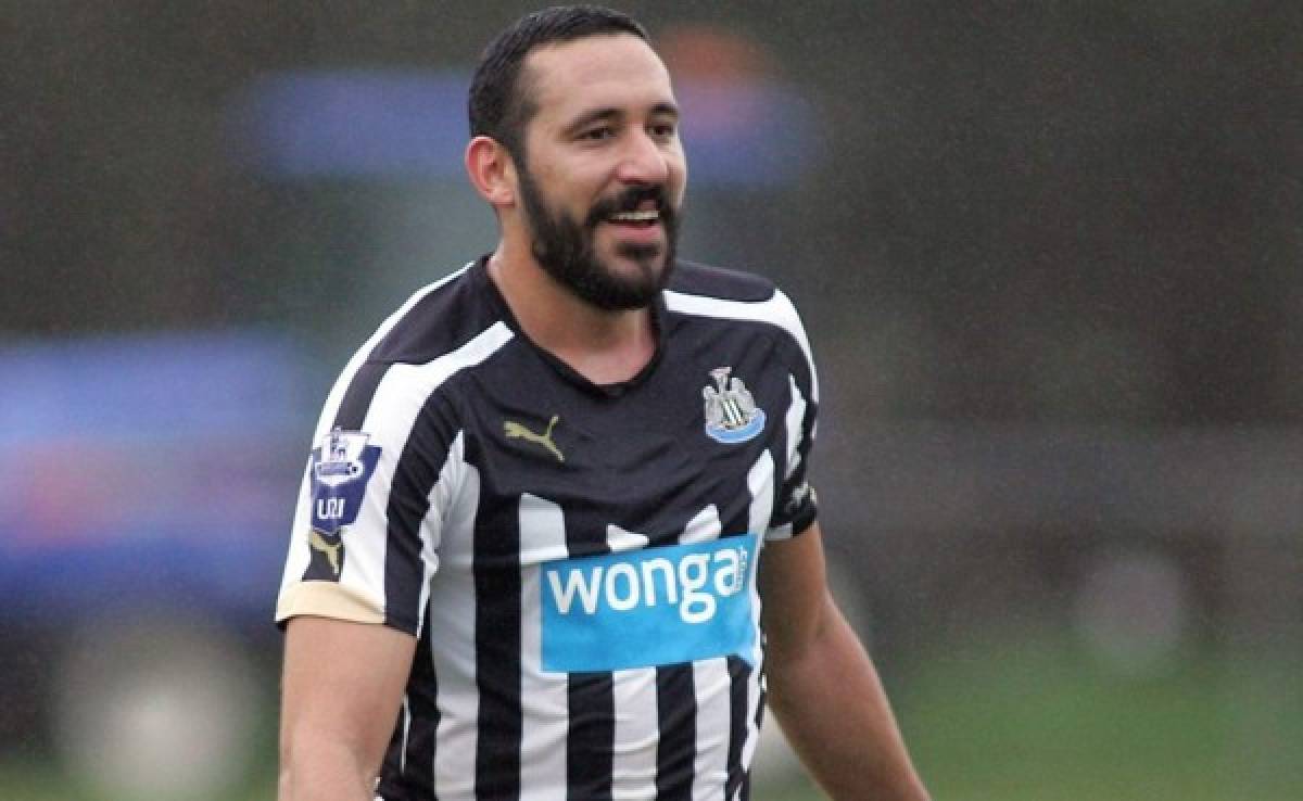 Jonás Gutiérrez vuelve al primer equipo del Newcastle tras superar cáncer