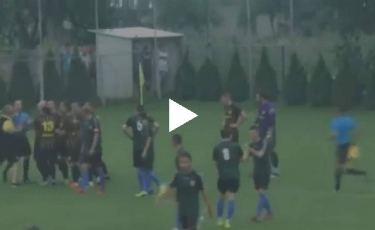 VIDEO: Tremendo puñetazo de entrenador a árbitro en Rumania