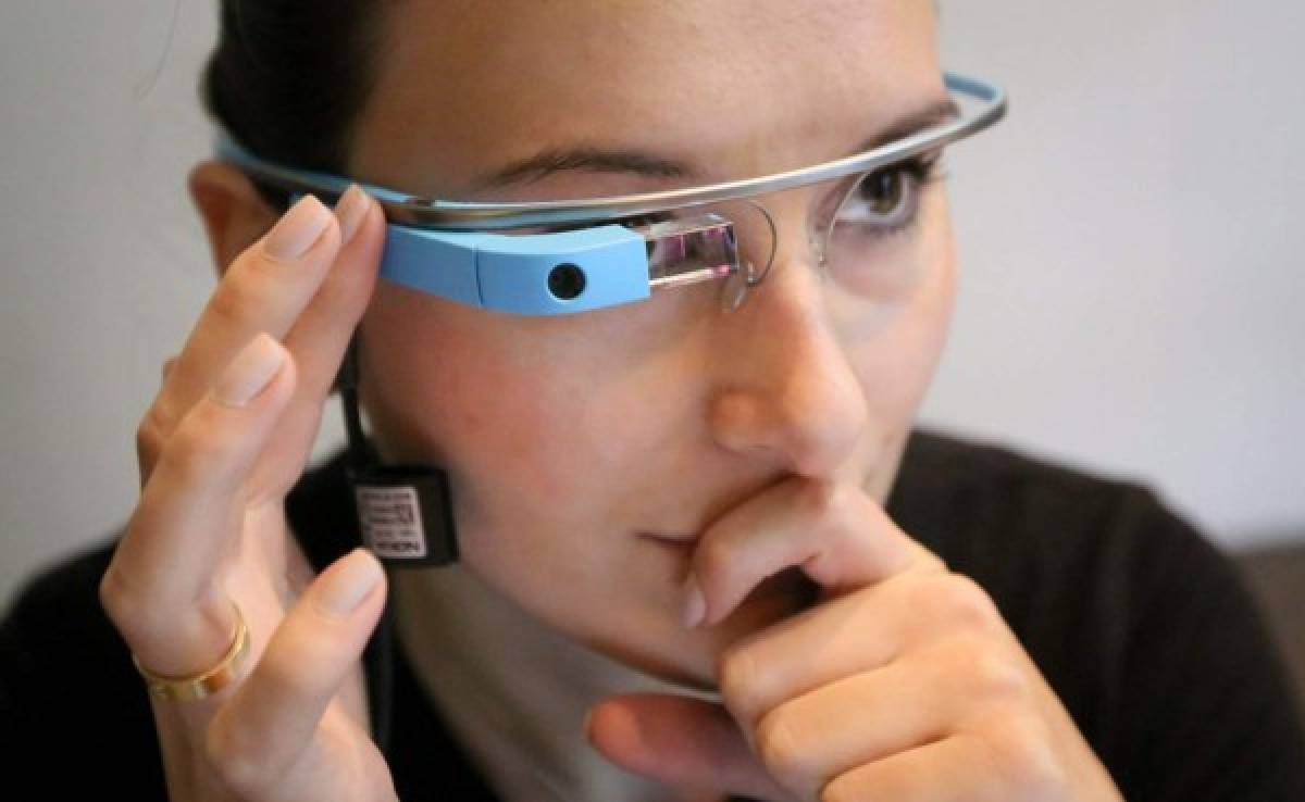 Crean diminutos teclados táctiles para gafas y relojes inteligentes