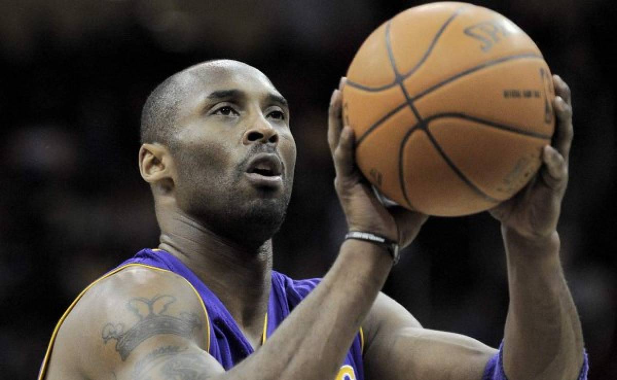 Kobe Bryant anunció su retiro al final de la actual temporada de la NBA