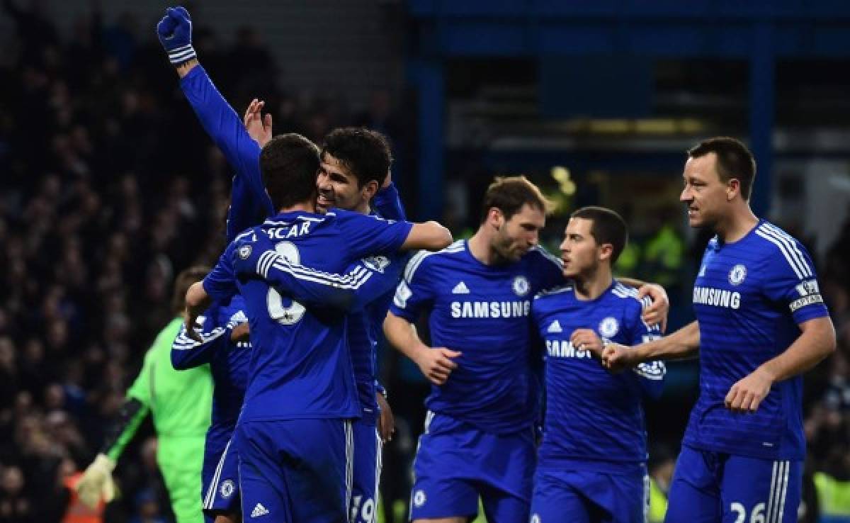 Chelsea recupera la alegría y la cima de la Premier