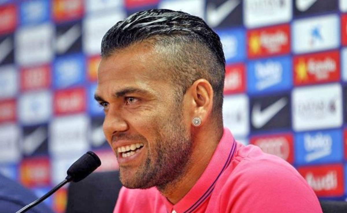 Alves: '¿Que quede cojo el lateral? Ese no es problema mío, es el problema del Barcelona'