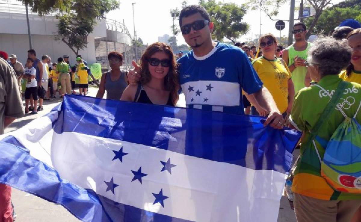 Los hermanos López, con amor y fe apoyan a Honduras en el Maracaná