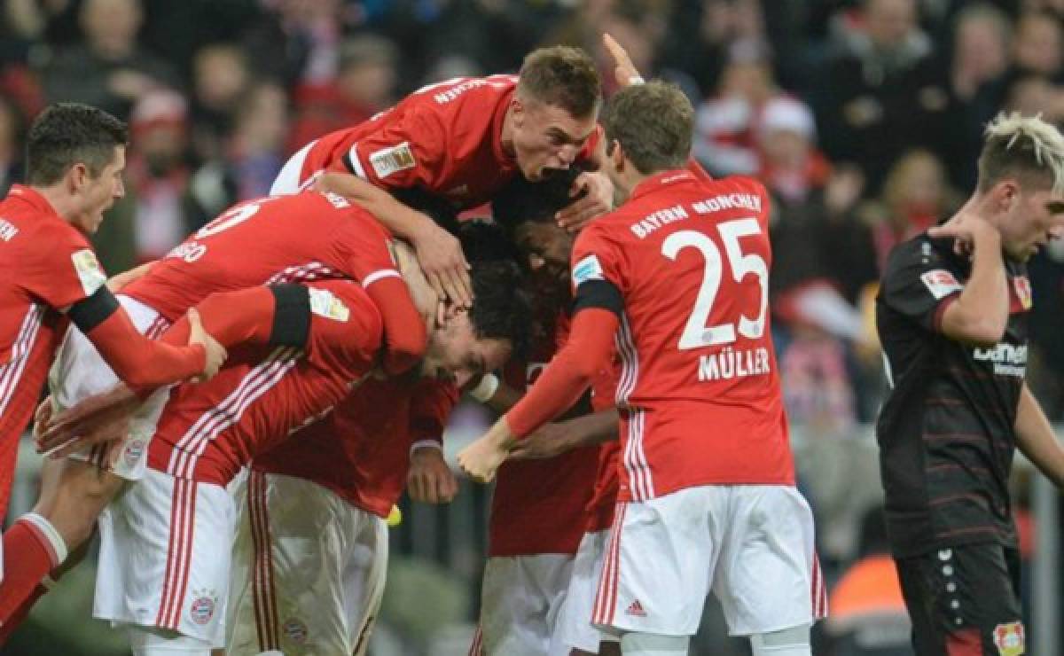 Bayern Munich supera al Leverkusen para mantenerse cerca de la cima