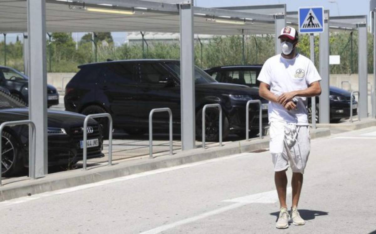 Jugadores del Barcelona se toman unas mini vacaciones previo a la Champions League