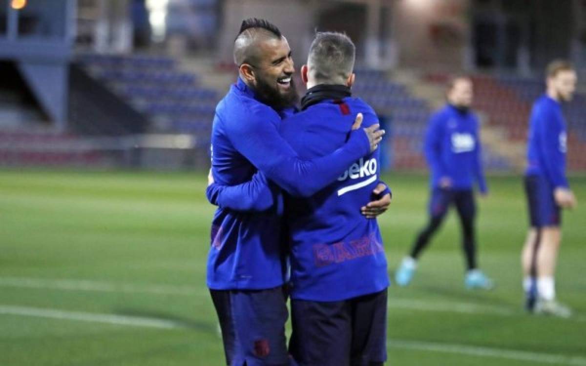 Barcelona recibe inesperada visita en su entrenamiento: ''Qué alegría verte por aquí, hermano''